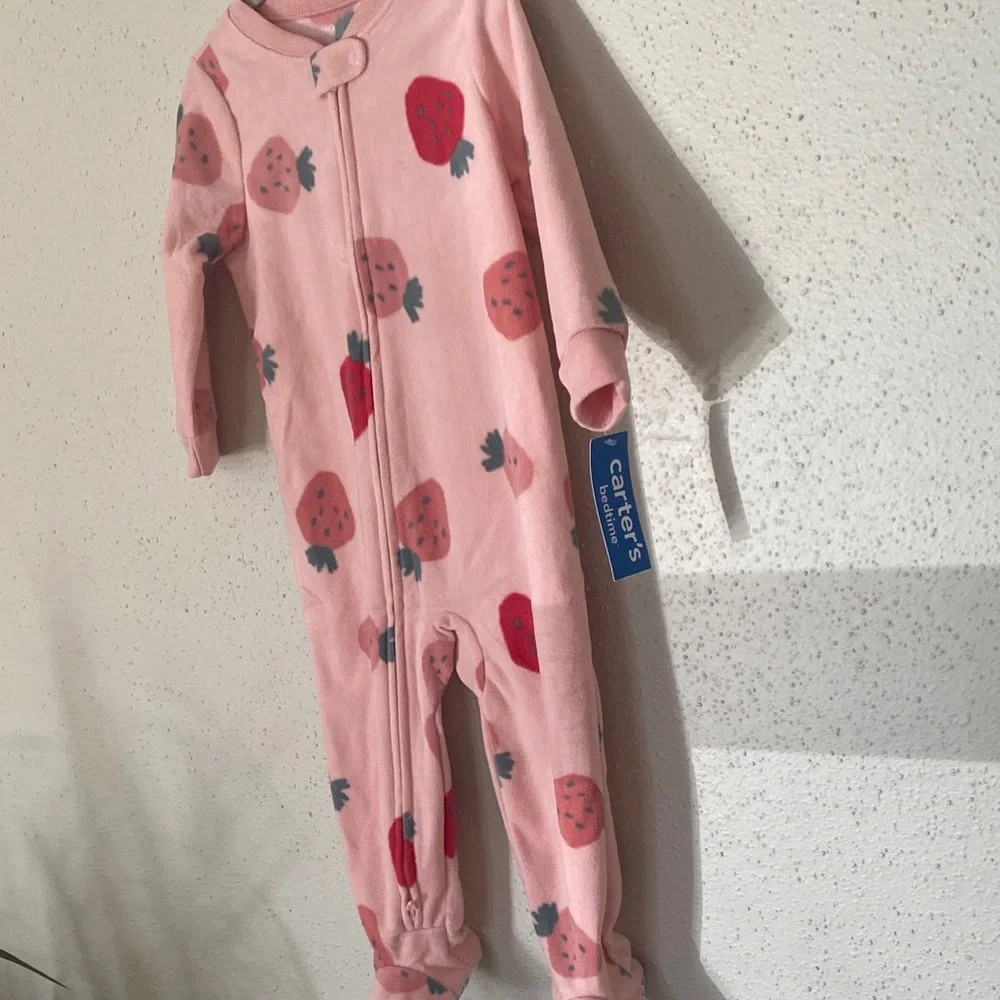 NWT Carter’s 18M Pink Strawberry Footed Pajamas 🍓 | Zip Up | OEKO-TEX - Picture 4 of 14